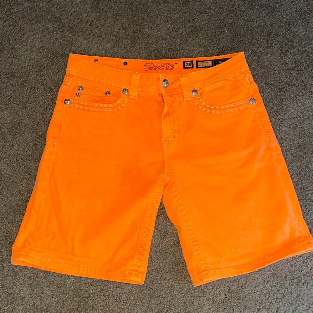 Miss Me Boyfriend Shorts 🩳